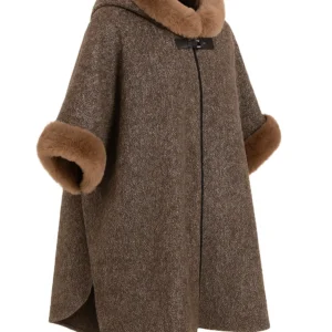 Poncho din lână cu blană P19